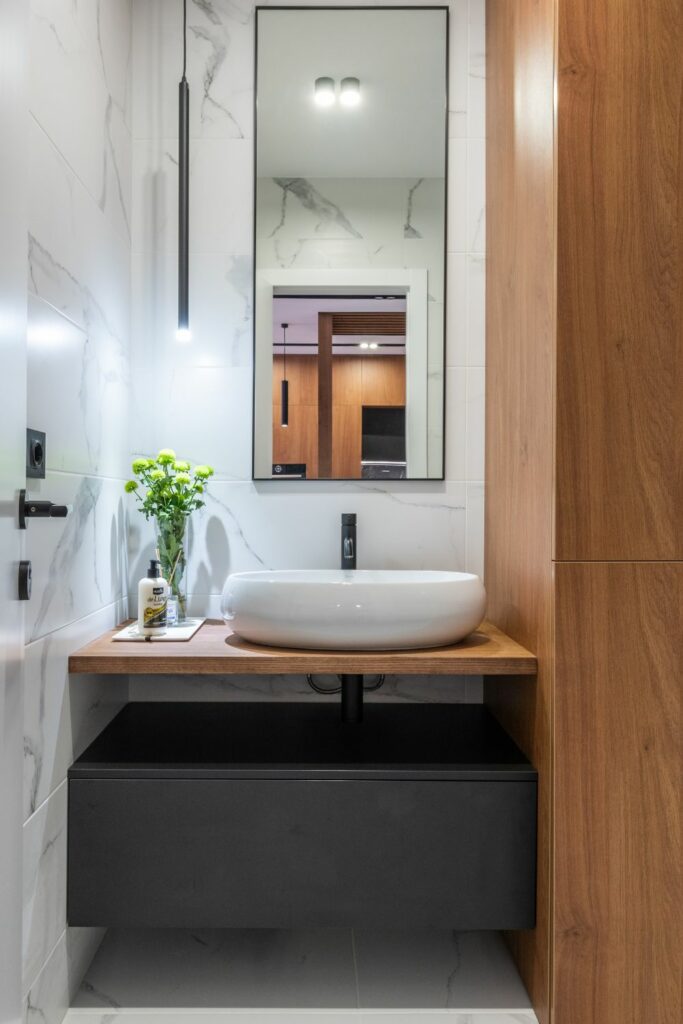 Contemporary Bathroom With Sink