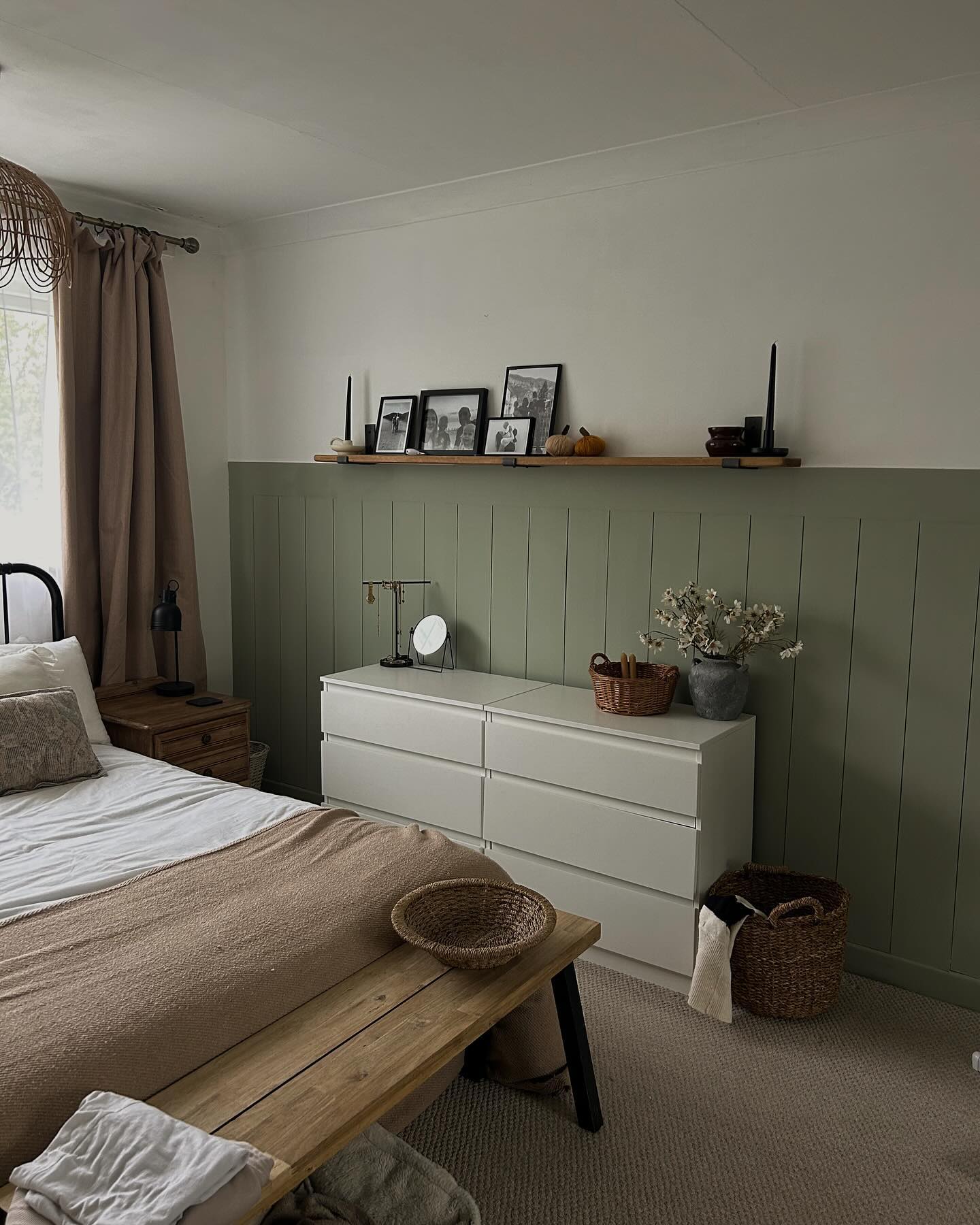 Country Style White Bedroom Dresser