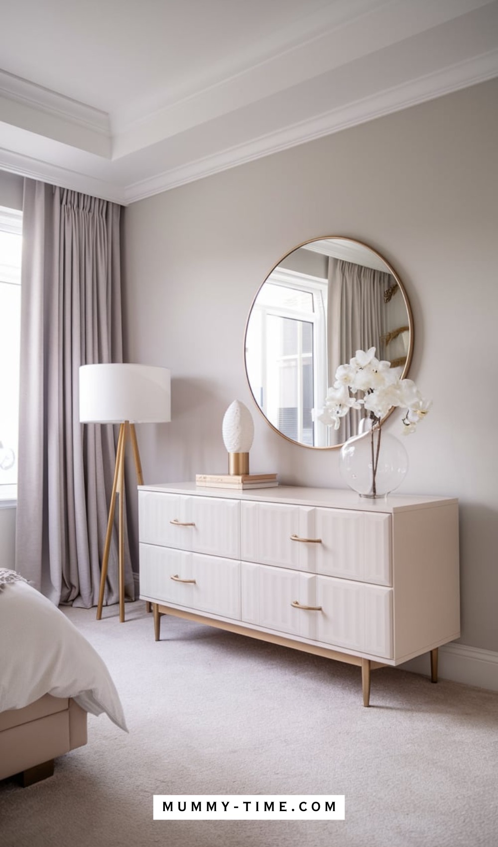Bedroom Dresser With Nordic Round Hanging Mirror