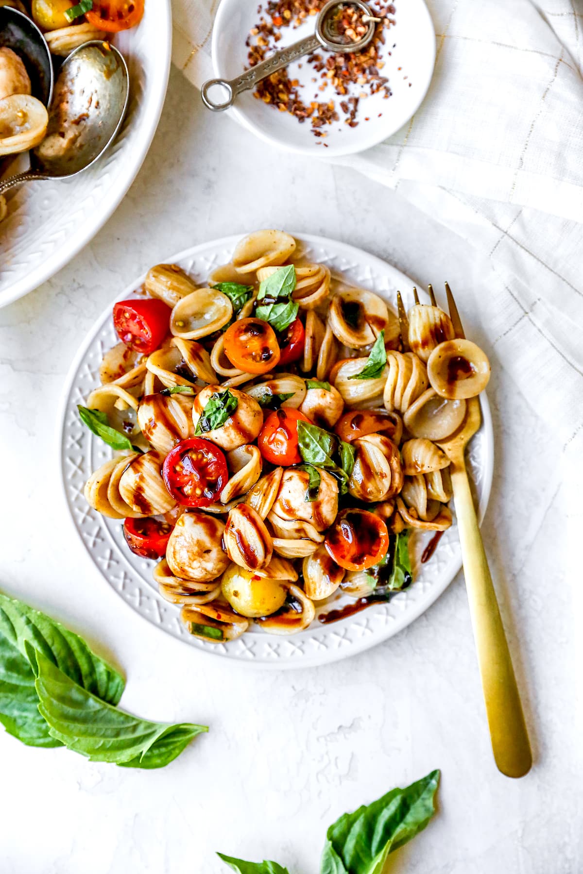 caprese pasta salad