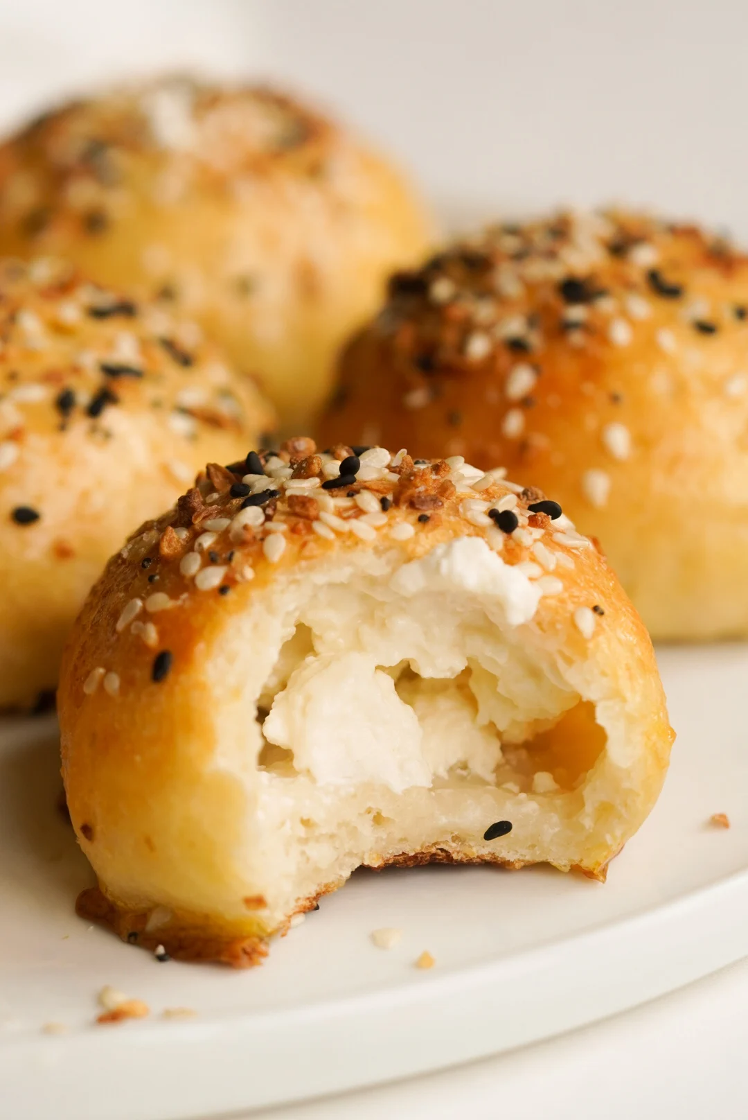 Cream Cheese Stuffed Bagel Bites